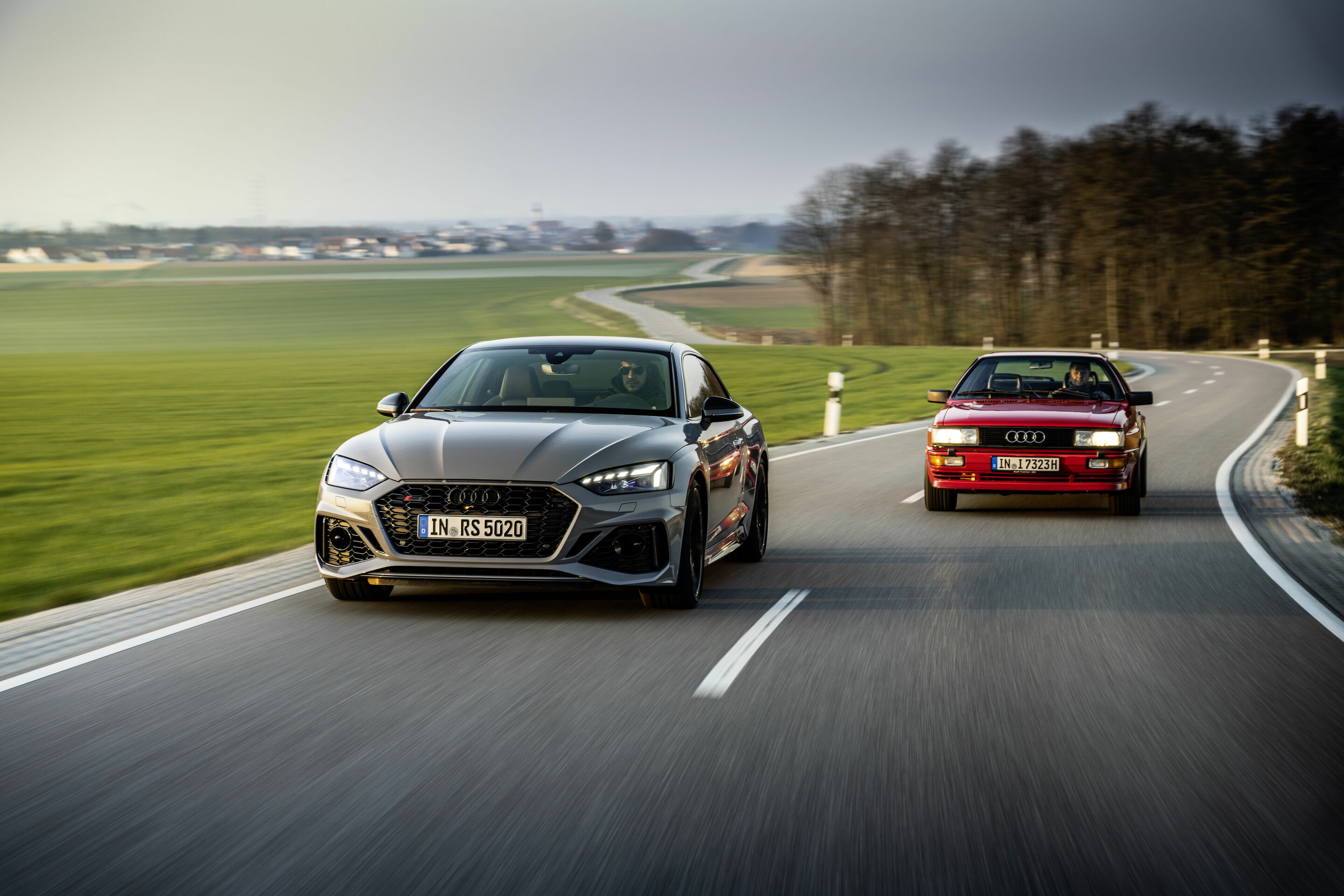 Audi RS 5 und historischer Audi quattro