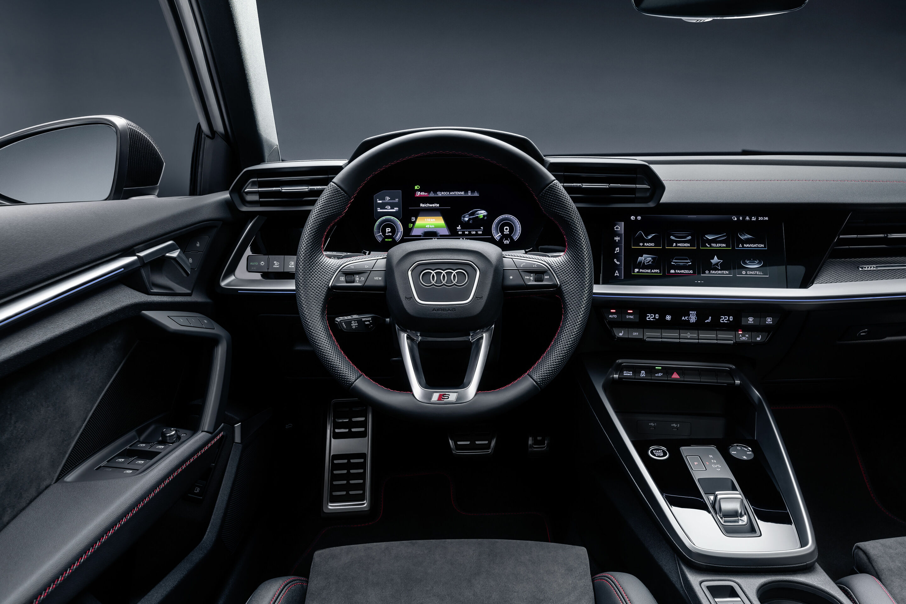 Compact hybrid with 245 PS system output: The Audi A3 Sportback 45 TFSI e