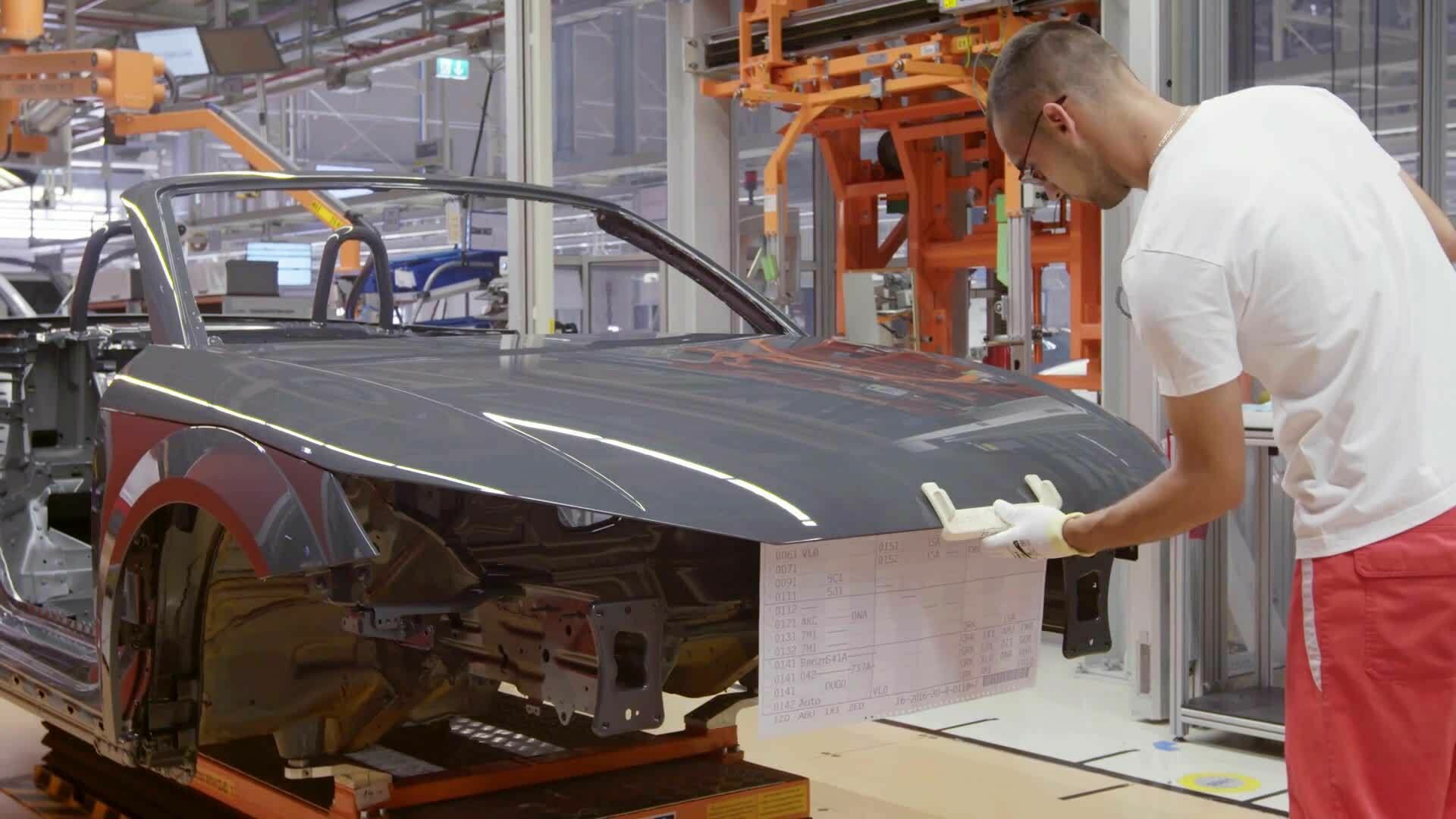 Produktion Audi TT RS am Audi Standort Györ, Ungarn