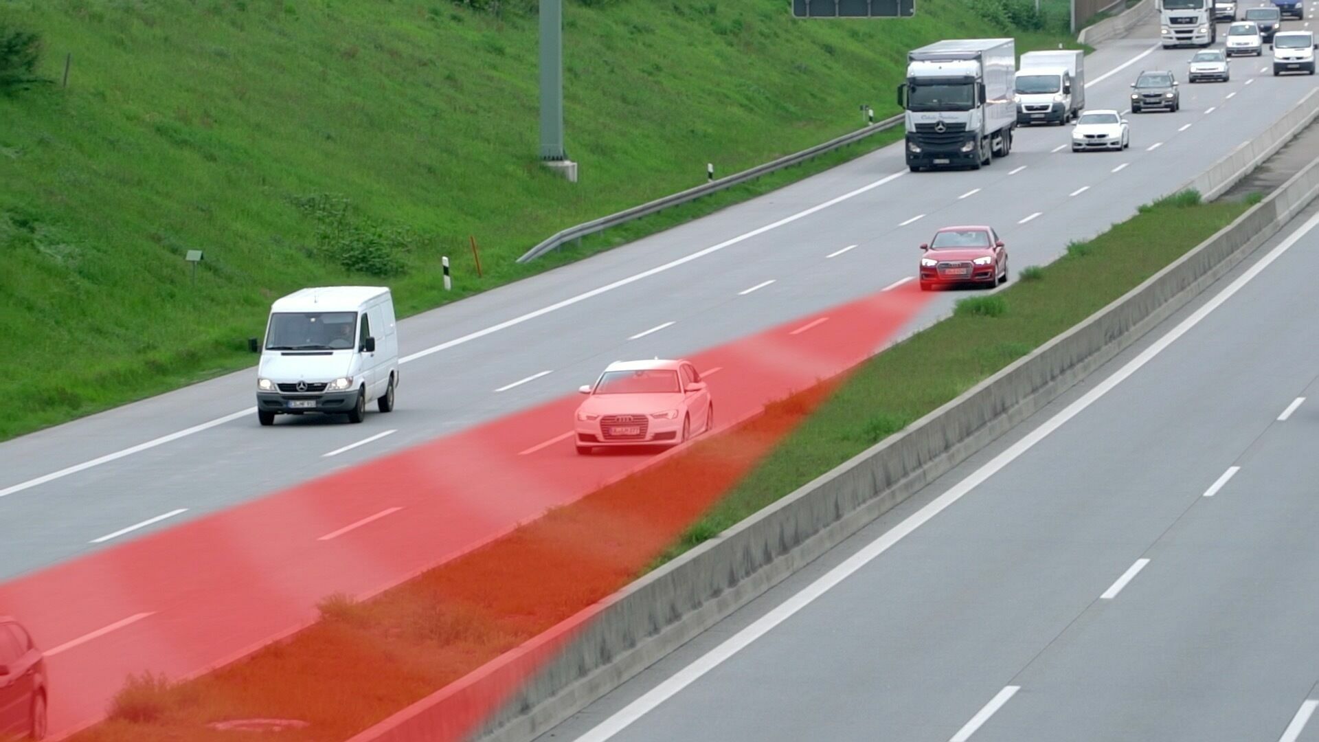 Stressfrei, sicher, effizient: Die Audi-Fahrerassistenzsysteme auf der Autobahn, Folge 2