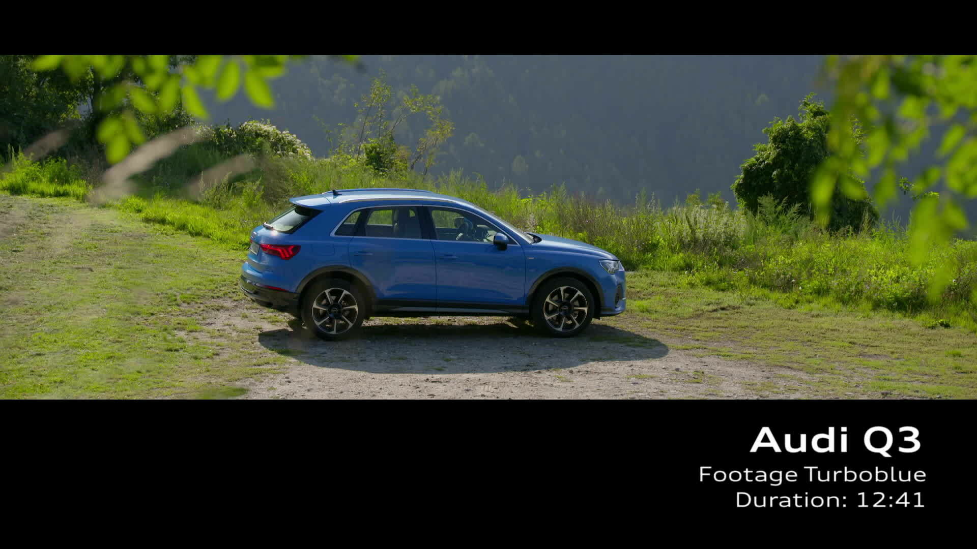 Audi Q3 Footage Turbo blue (2018)