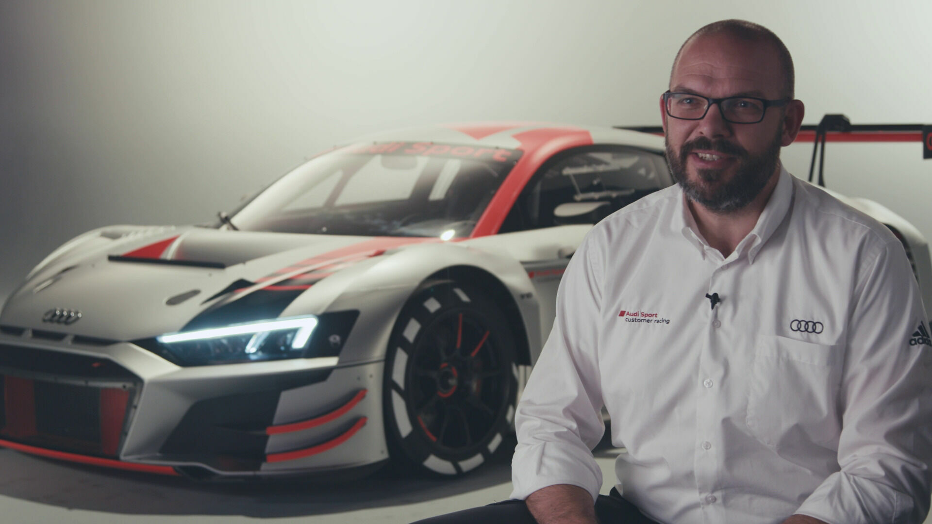 The new evolution of the Audi R8 LMS – Footage and interview