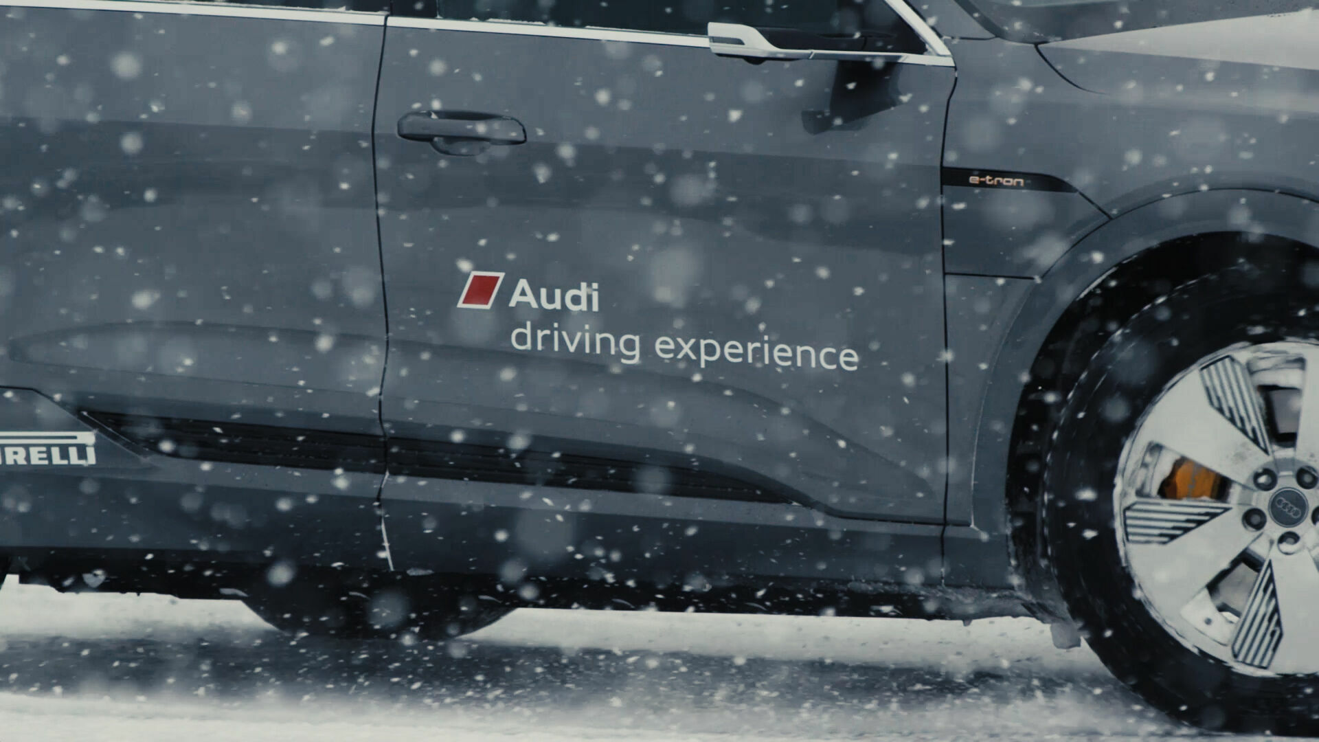 Audi e-tron on snow and ice: Audi driving experience in Sweden