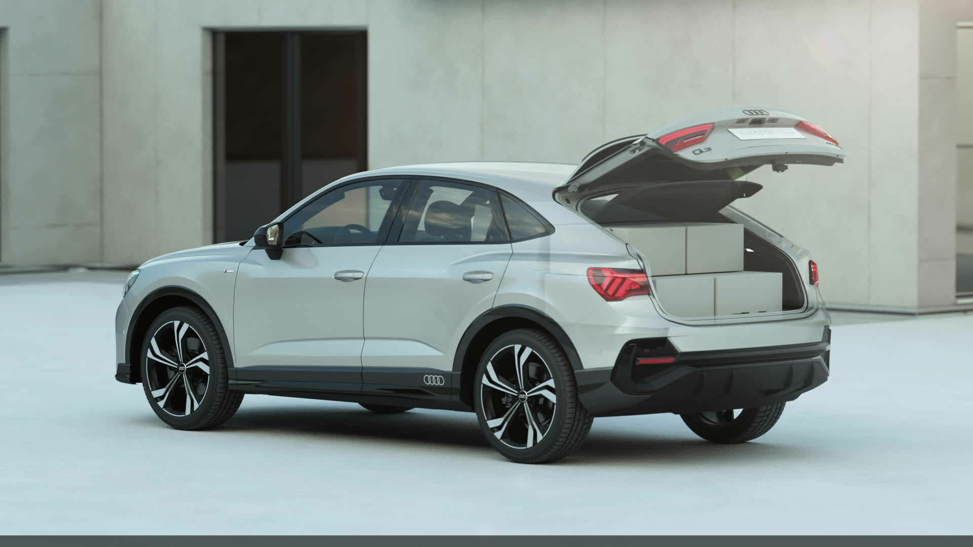 Audi Q3 Sportback loading and interior concept (animation)