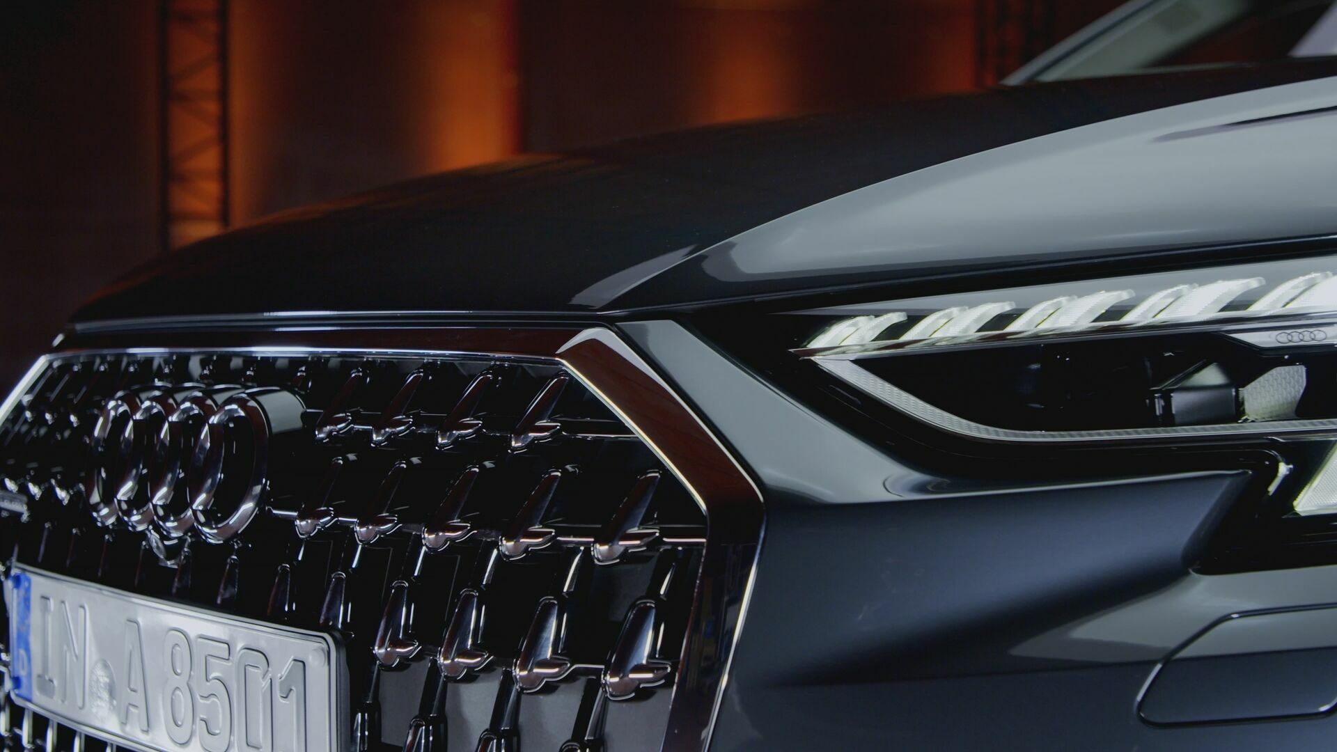 Sharpened design and innovative technologies: the new Audi A8 L