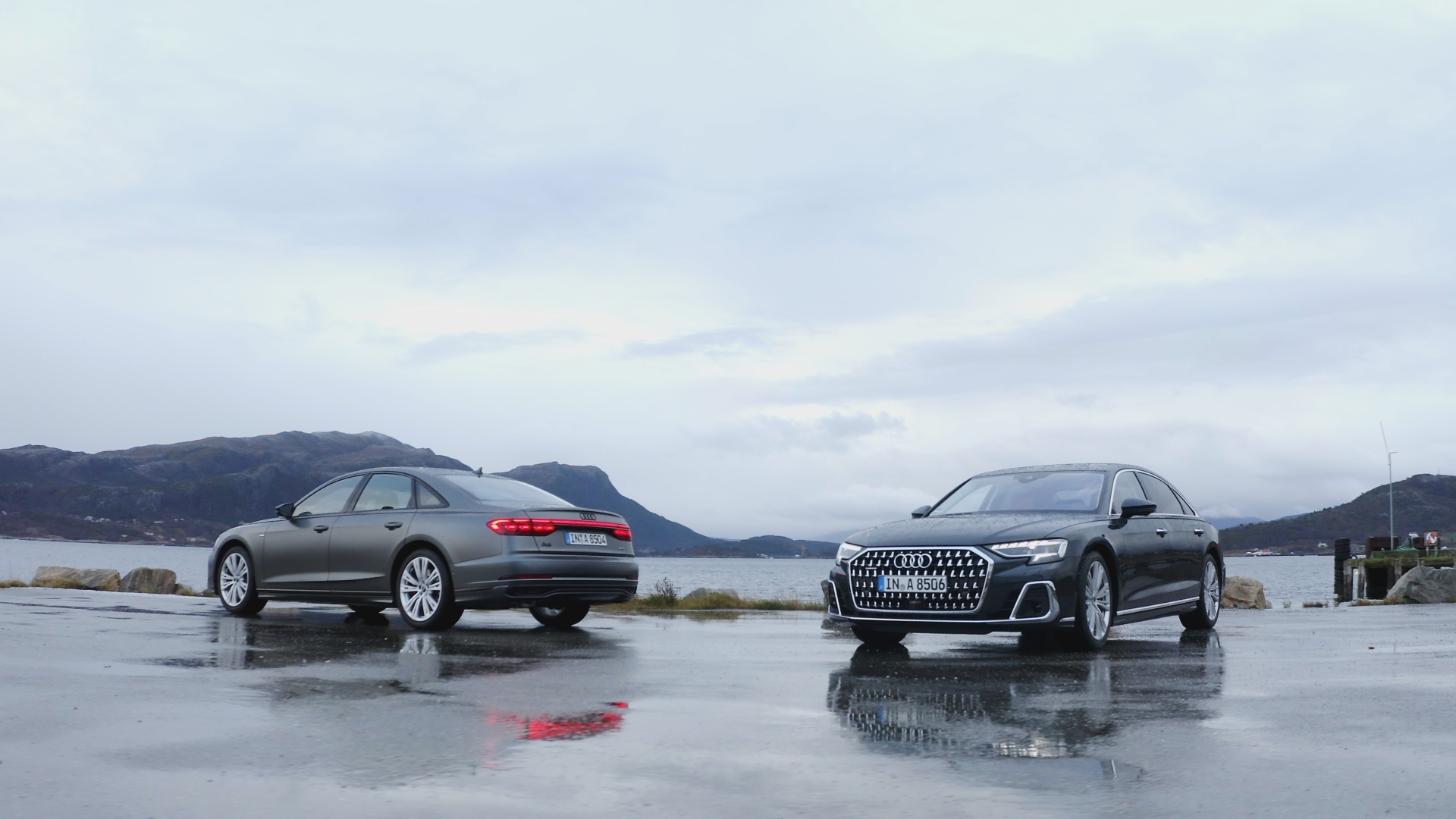 Emotional premium mobility: interior of the Audi A8 offers a high