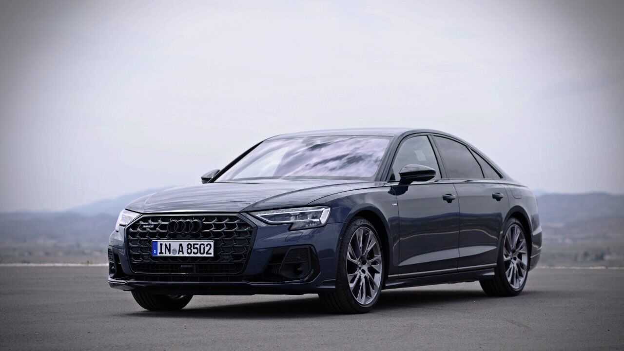 The new Audi A8 60 TFSI e quattro