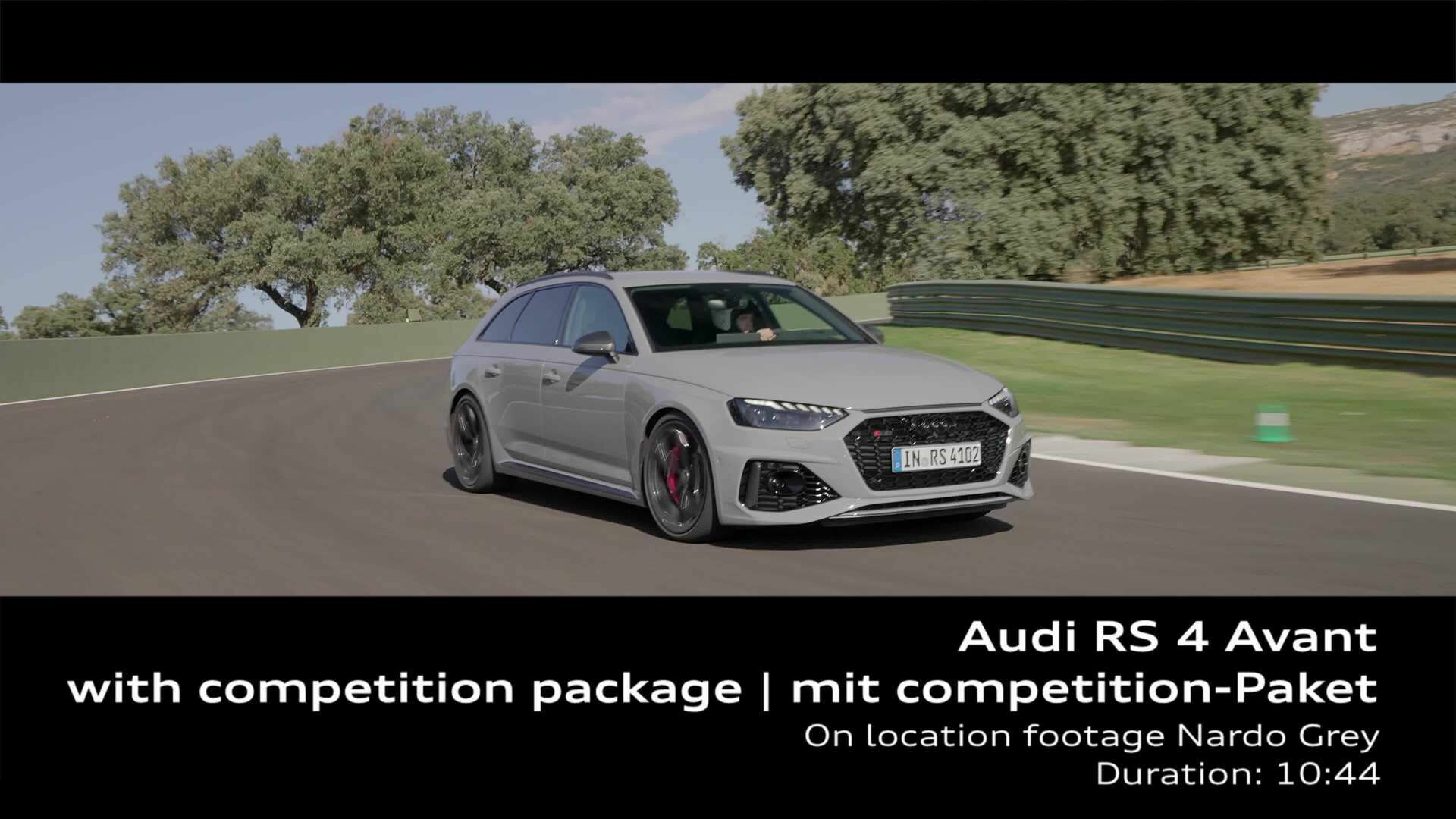 Footage: Audi RS 4 Avant with competition plus package
