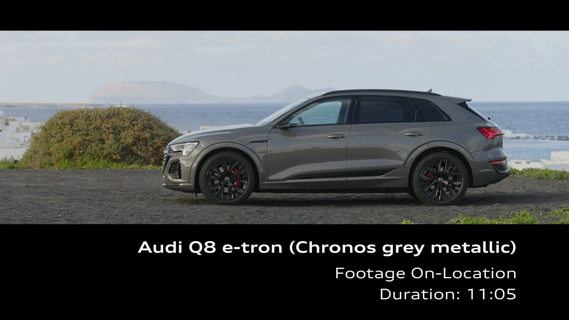 Footage: Audi Q8 e-tron Chronos Gray metallic