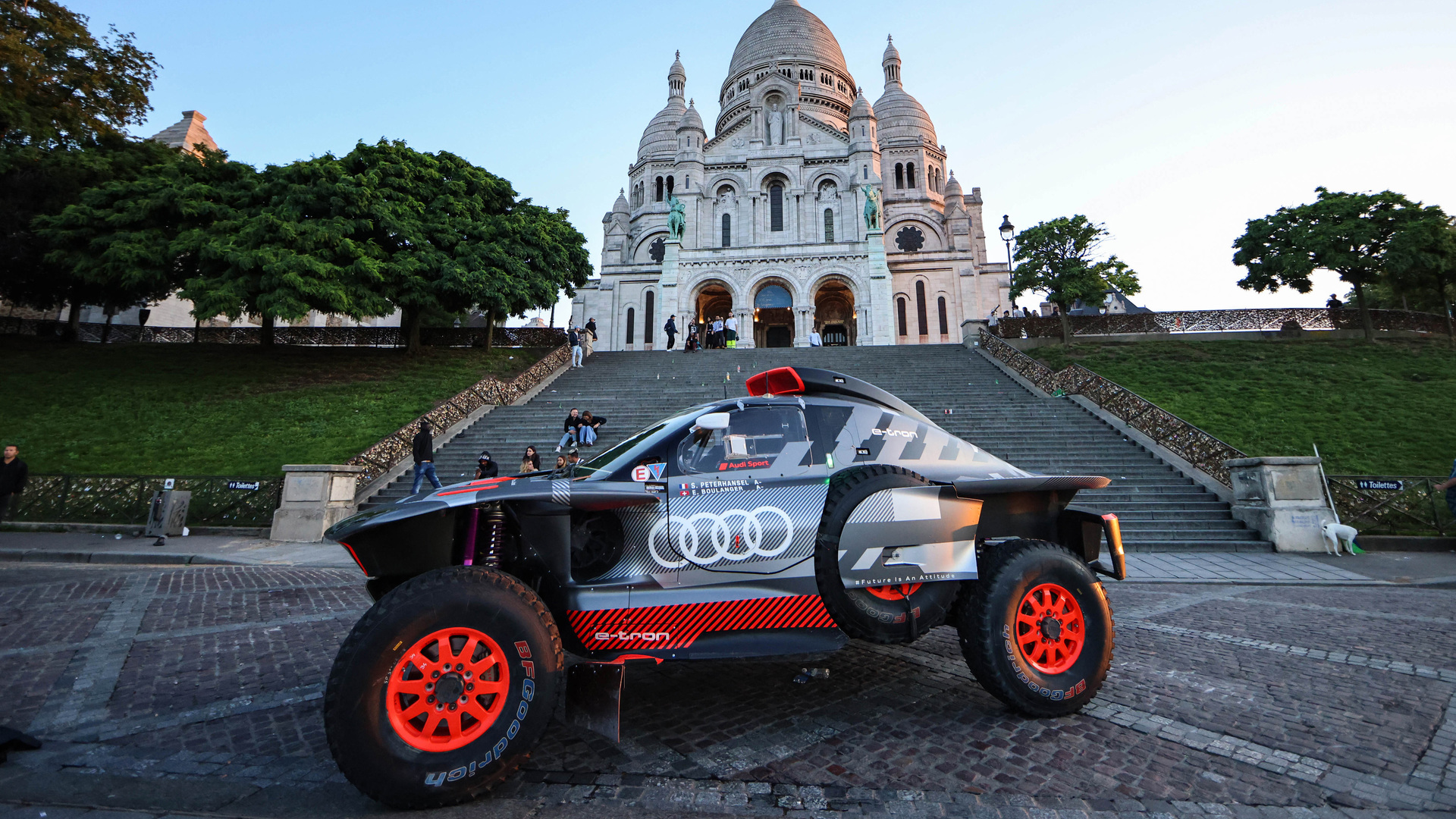 SPARK 1/43 - A-UDI RS Q E-TRON - Dakar 2022 S3186