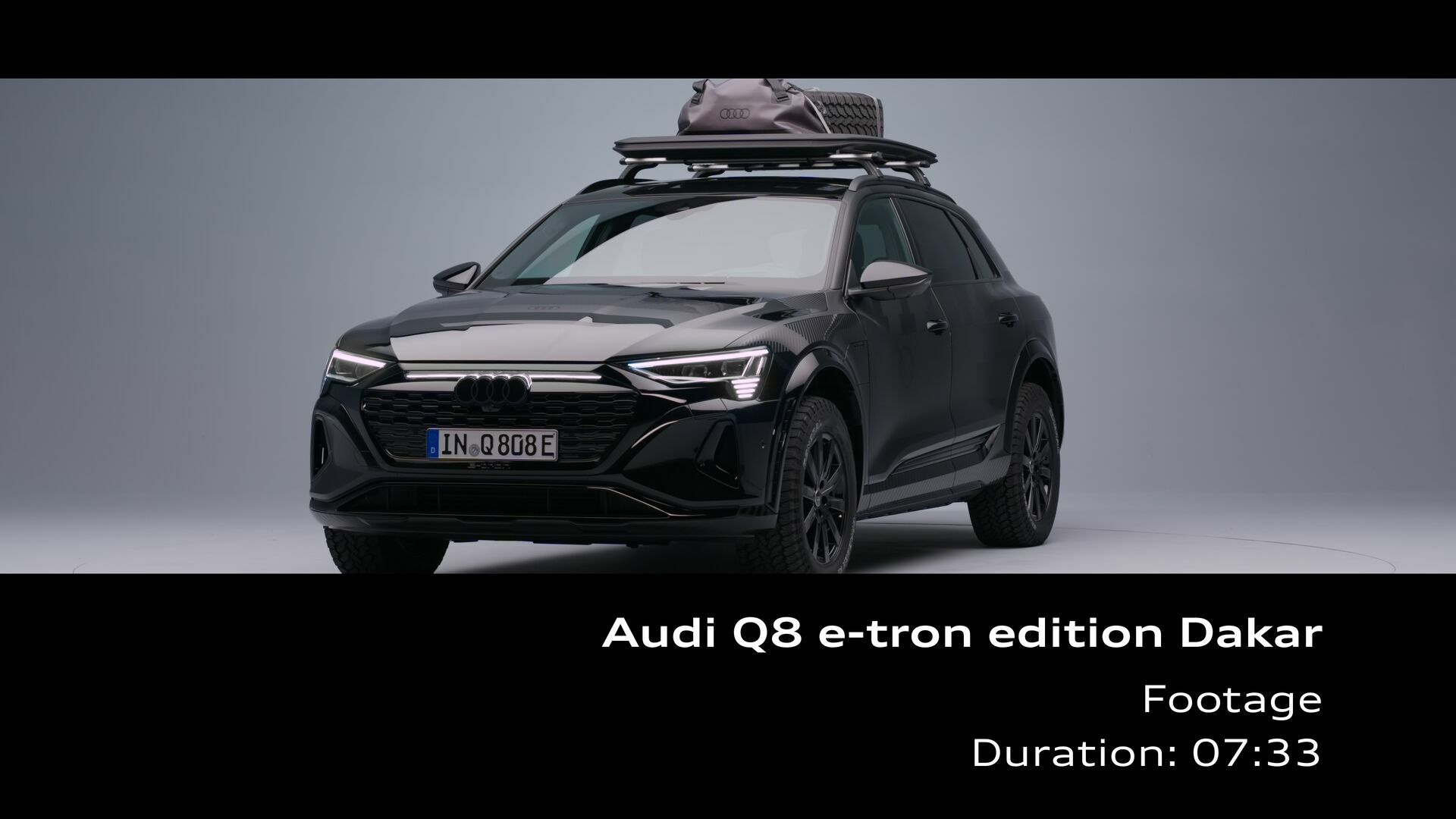 Audi Q8 e-tron edition Dakar – Footage (Studio)
