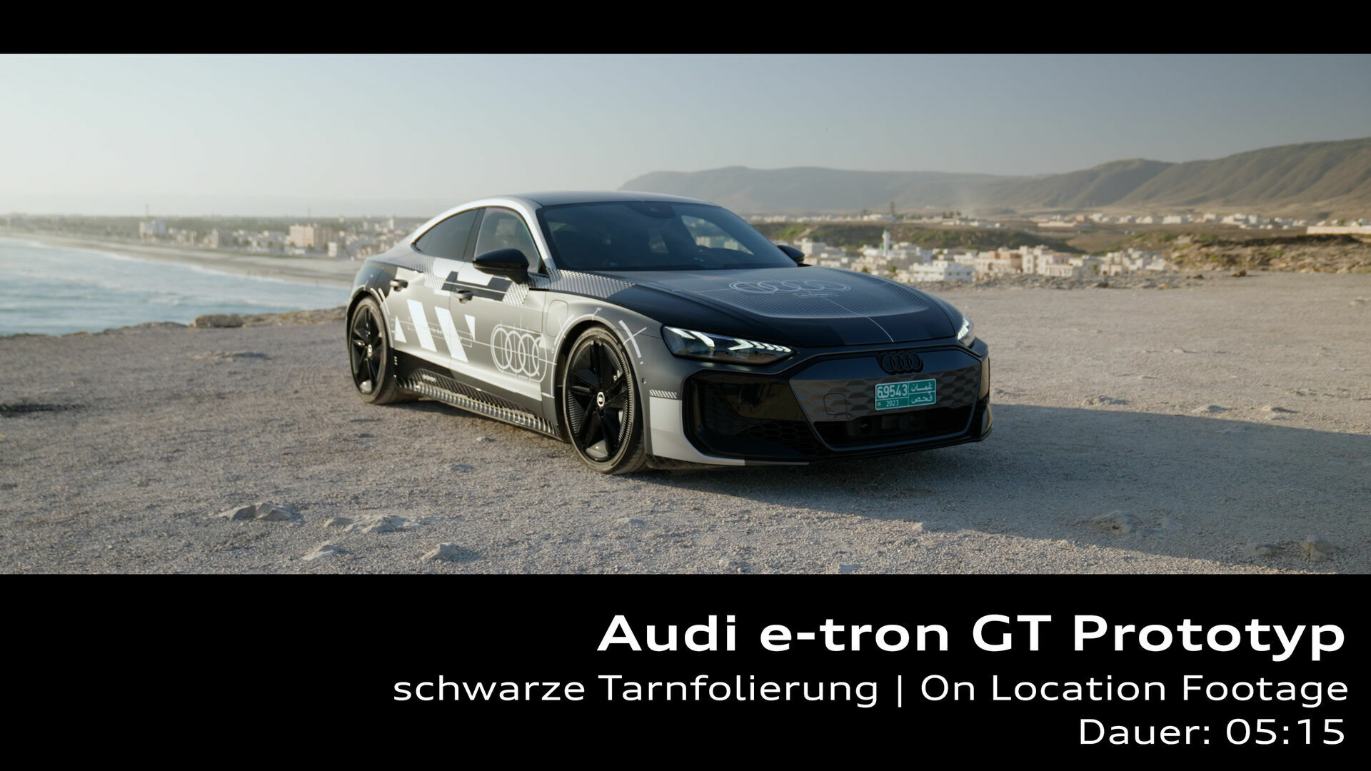 Audi e-tron GT Prototyp (schwarze Tarnfolierung) – Footage (On-Location)