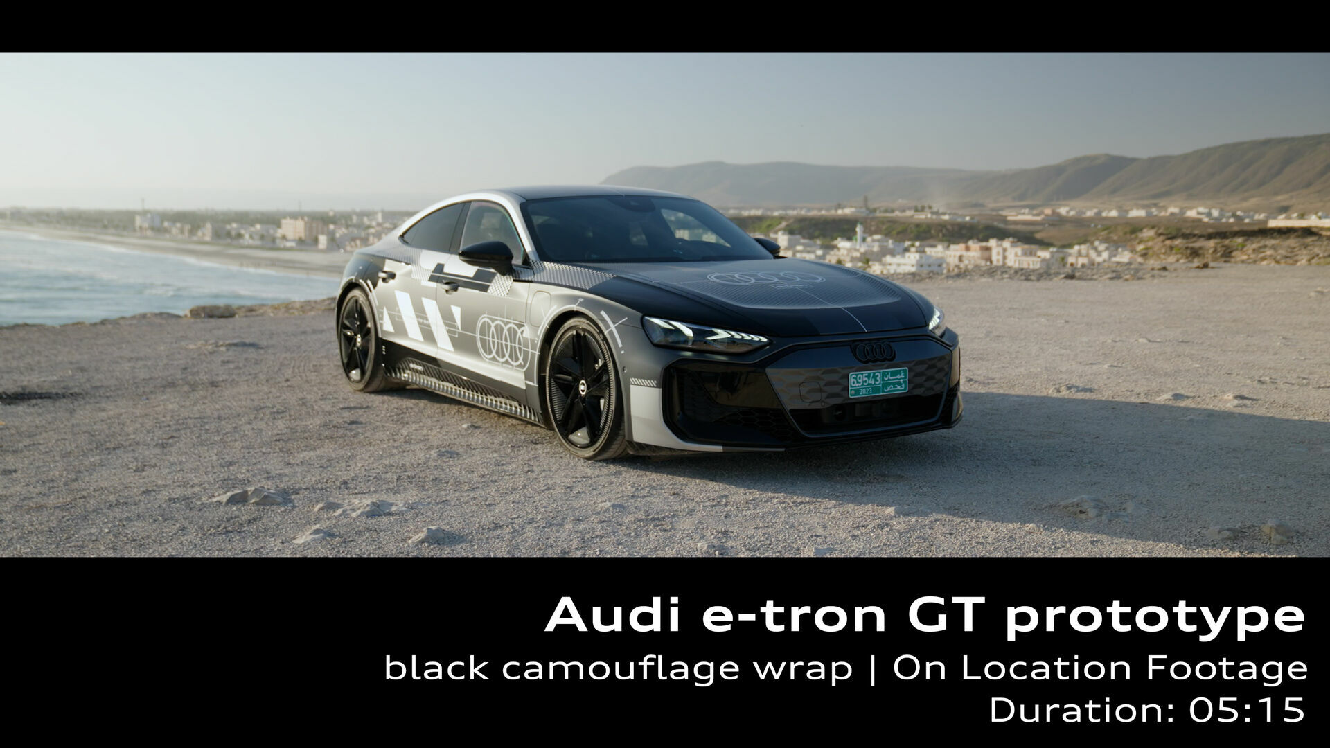 Audi e-tron GT prototype (black camouflage wrap) – Footage (on location)