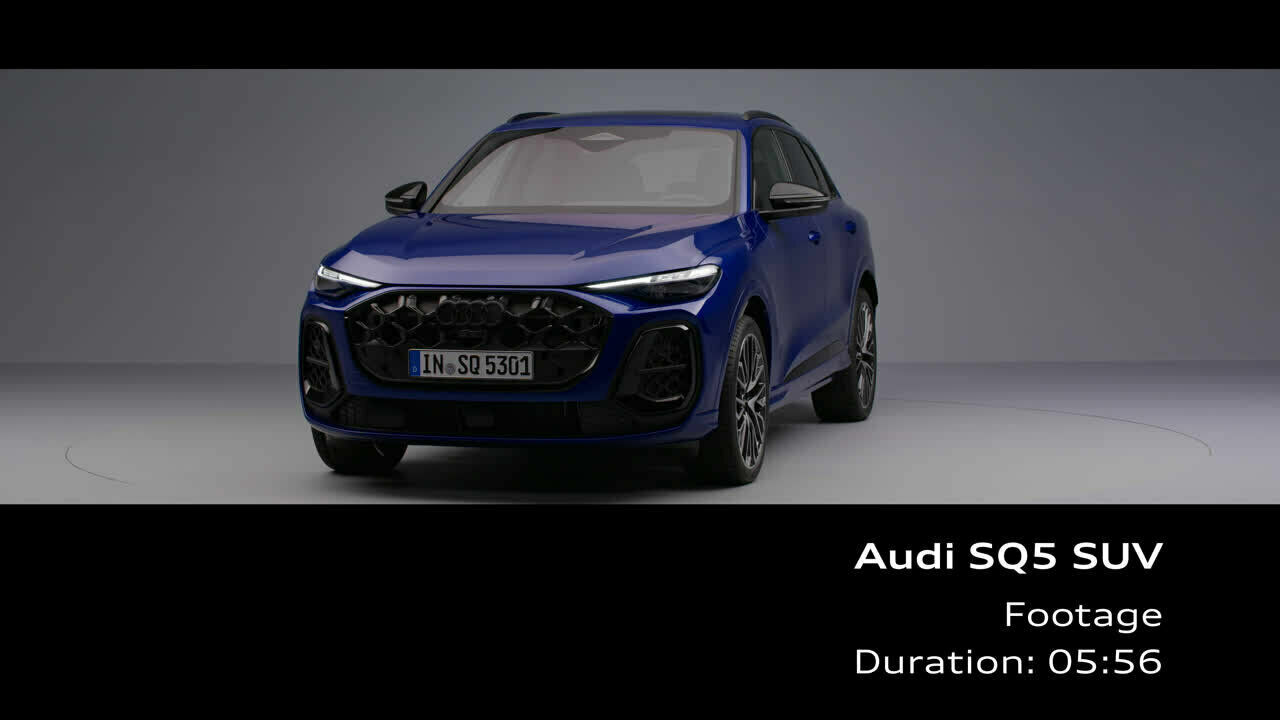 Audi SQ5 SUV – Footage (Studio)