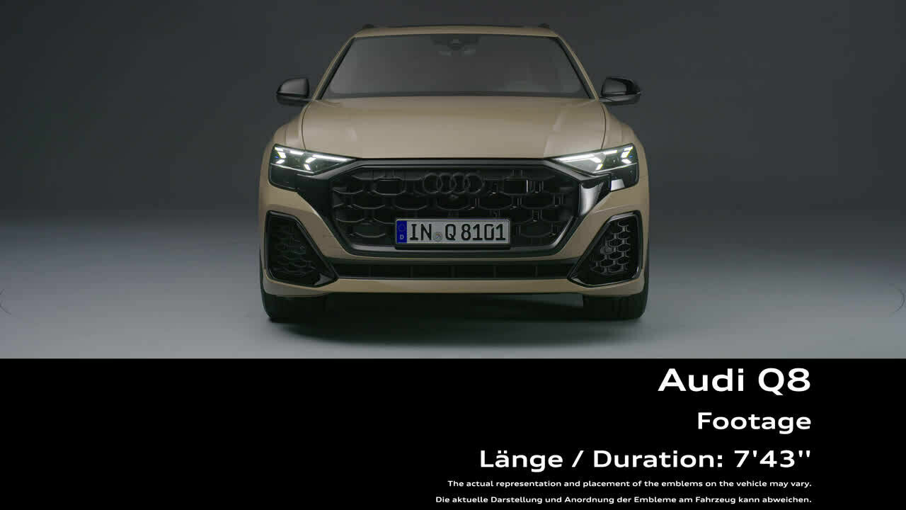 Audi Q8 – Footage (Studio)