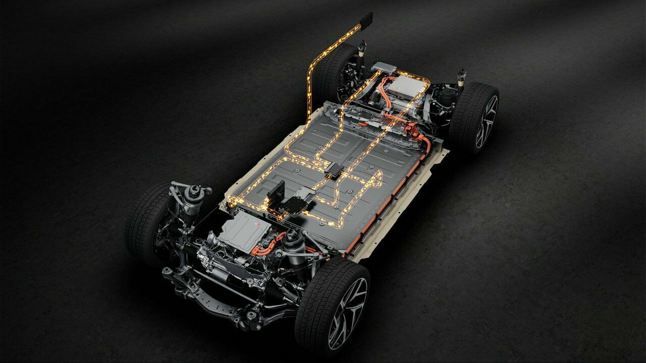 Audi Q6 e-tron – E3 1.2 electronic architecture and over-the-air updates – Animation