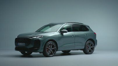 Audi Q3 SUV – Trailer (Studio, vertical)