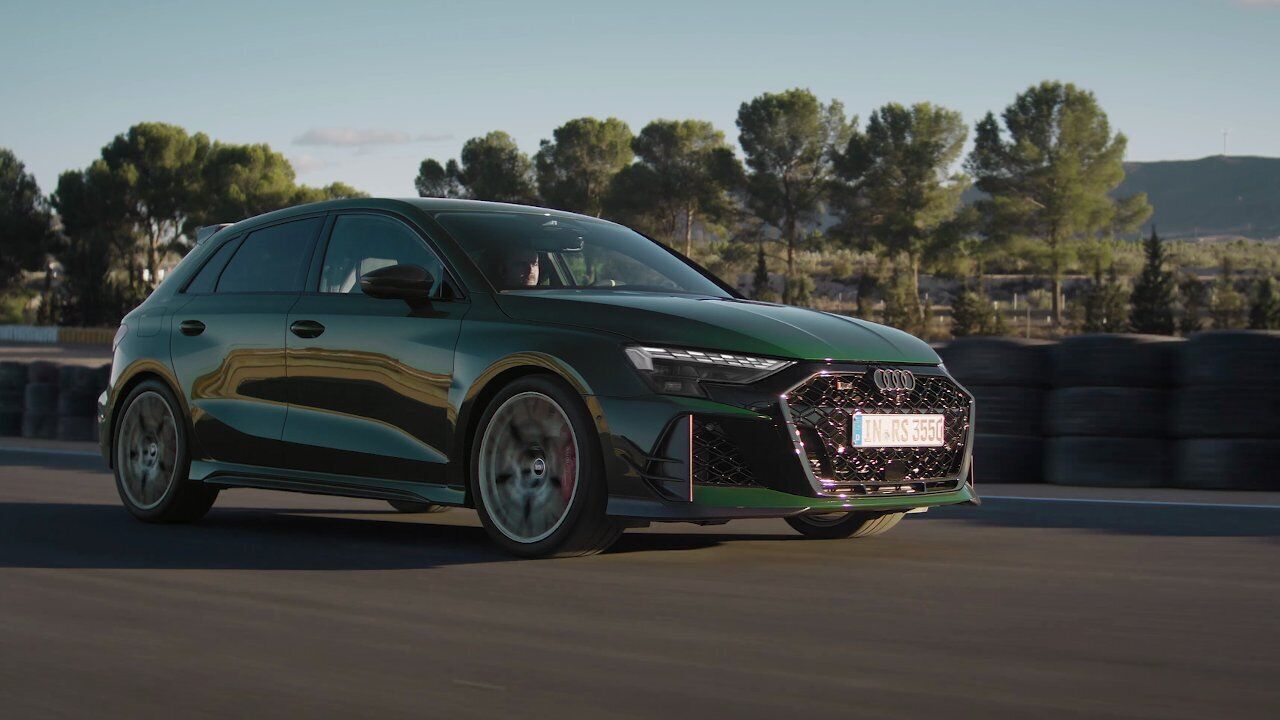 Audi RS 3 competition limited – Trailer (dynamisch)