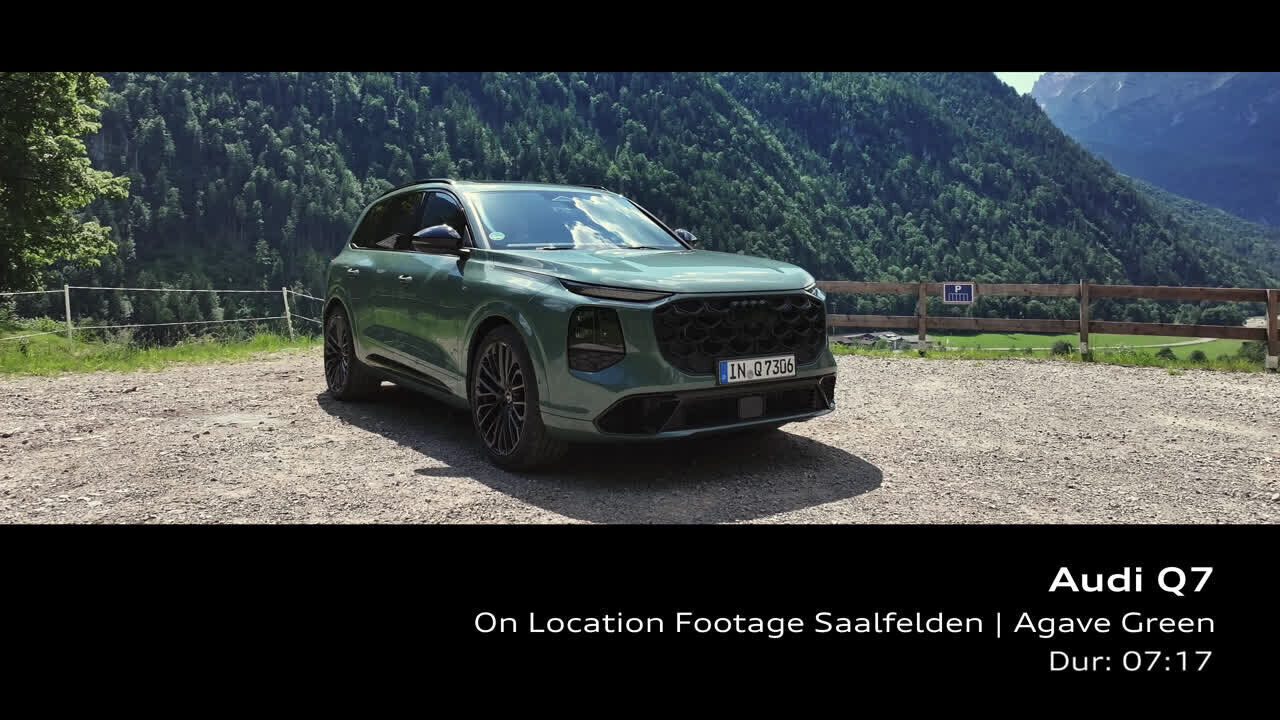 Audi Q7 SUV Agave Green – Footage (on location)